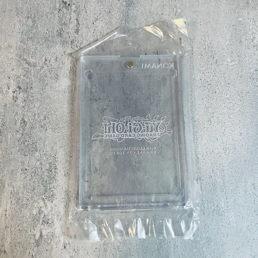 New In Package YuGiOh Magnetic Clear Hard Single Card Display Protector Case